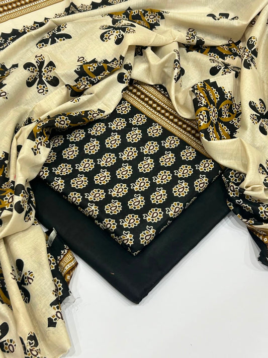 Digital Printed Lawn 3 Piece Unstitched Suit
